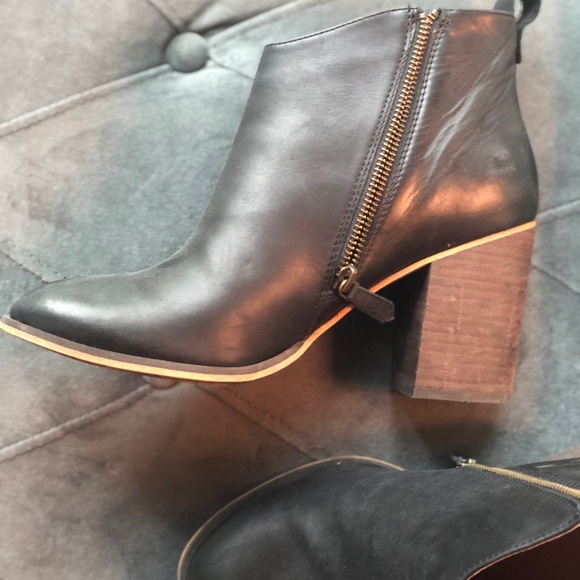 Nordstrom BP Booties Black Stacked Heel - Picture 2 of 4